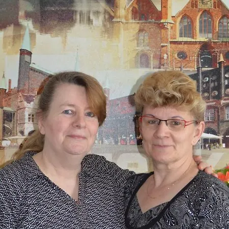 Hotelchen Vendégház 3*
